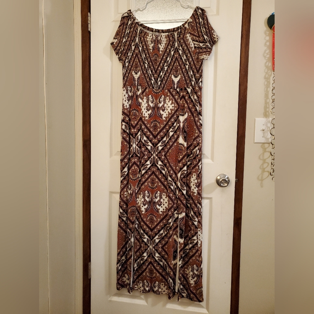 Cato brown maxi dress with double slits in the front/sides large NWT BOHO Hippie